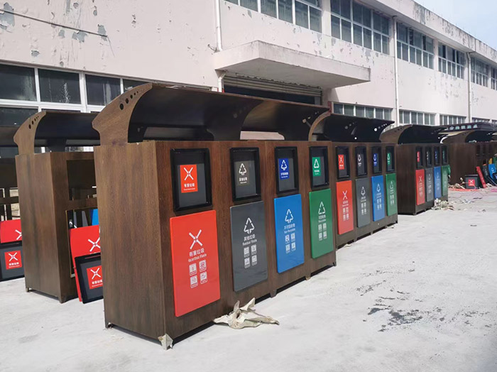 源头厂家实力出品，成都大邑县户外垃圾桶顺利交付，户外使用抗造耐用
